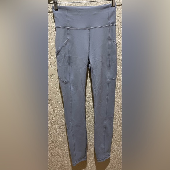 Lululemon Invigorate High Rise Tights Leggings 25” With Pockets Chambray Size 2 - Picture 5 of 12